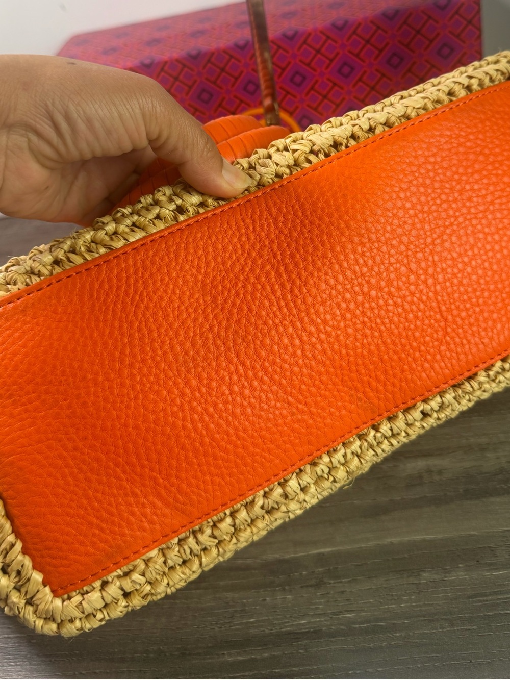 Tory Burch Straw Tote shoulder chain Orange Trim and Gold Chain Handles - Picture 5 of 9